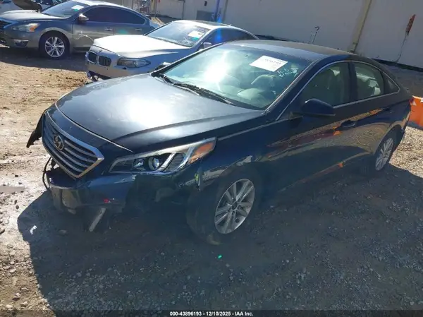 5NPE24AF8GH275509 2016 HYUNDAI SONATA - Image 2