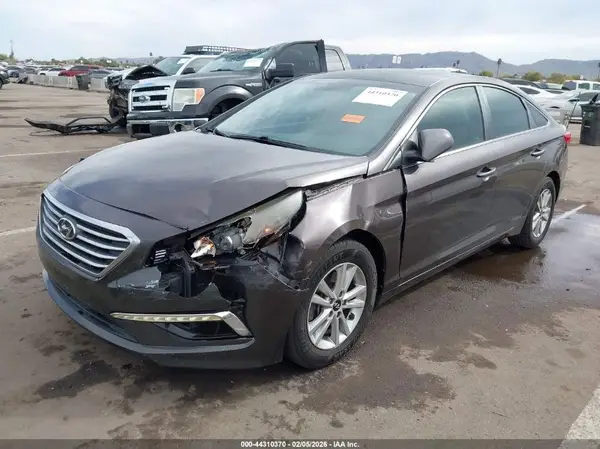 5NPE24AF8GH280368 2016 HYUNDAI SONATA - Image 2