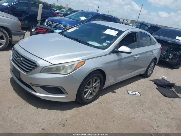 5NPE24AF8GH289541 2016 HYUNDAI SONATA - Image 2