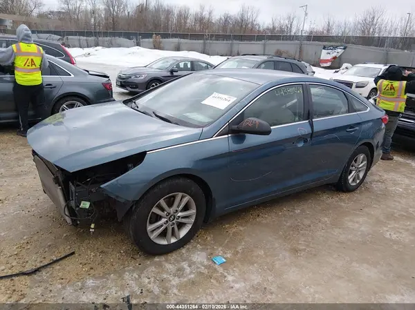 5NPE24AF8GH292715 2016 HYUNDAI SONATA - Image 2