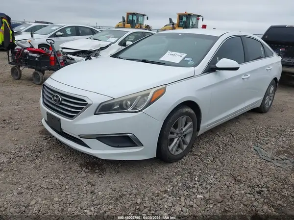 5NPE24AF8GH294805 2016 HYUNDAI SONATA - Image 2
