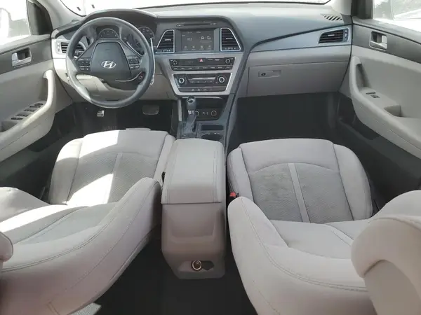 5NPE24AF8GH301705 2016 HYUNDAI SONATA - Image 8