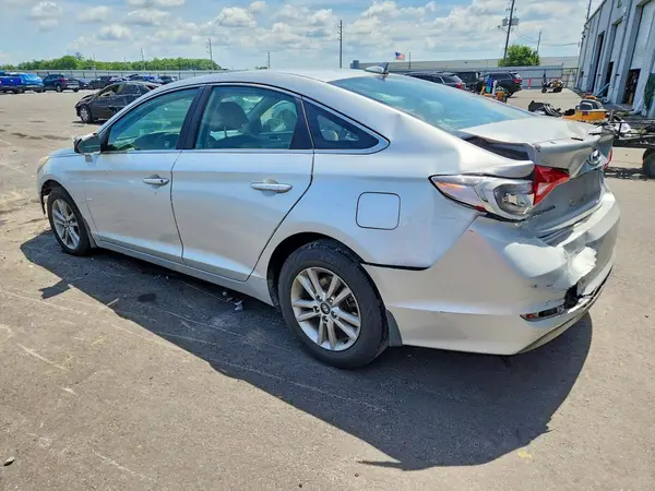 5NPE24AF8GH304409 2016 HYUNDAI SONATA - Image 2