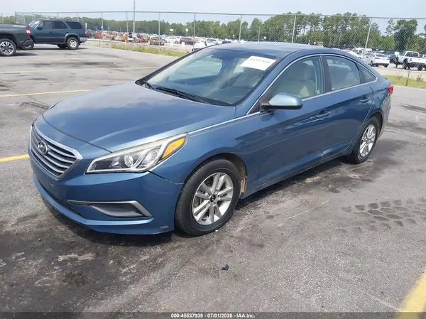 5NPE24AF8GH307973 2016 HYUNDAI SONATA - Image 2
