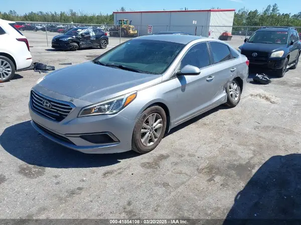 5NPE24AF8GH310601 2016 HYUNDAI SONATA - Image 2