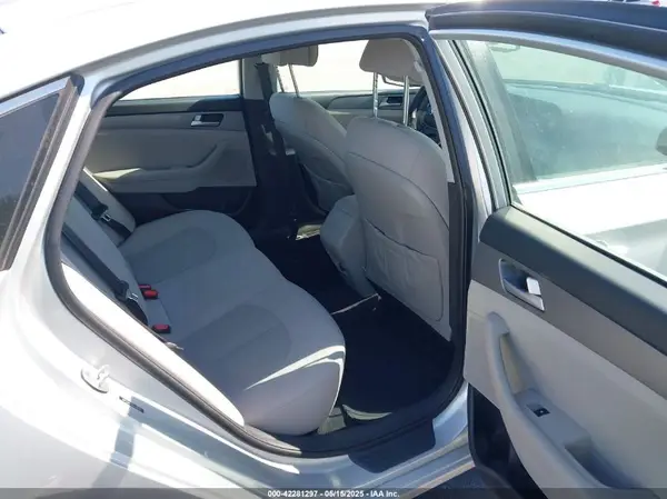 5NPE24AF8GH318553 2016 HYUNDAI SONATA - Image 8