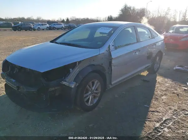 5NPE24AF8GH318813 2016 HYUNDAI SONATA - Image 2