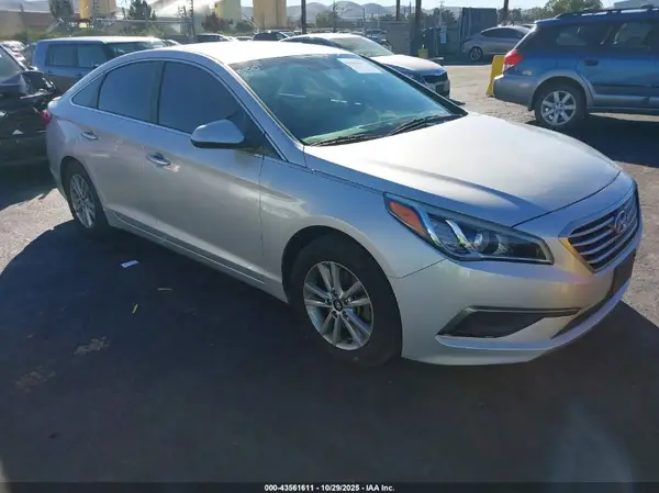 5NPE24AF8GH321274 2016 HYUNDAI SONATA - Image 1