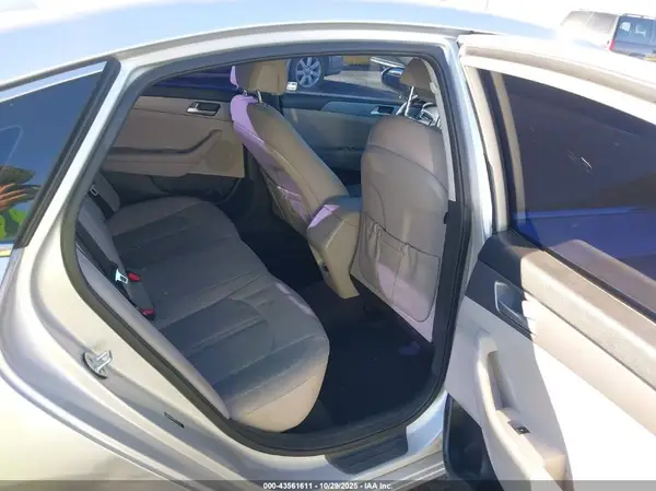 5NPE24AF8GH321274 2016 HYUNDAI SONATA - Image 8