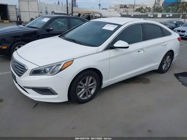 5NPE24AF8GH342870 2016 HYUNDAI SONATA - Image 2