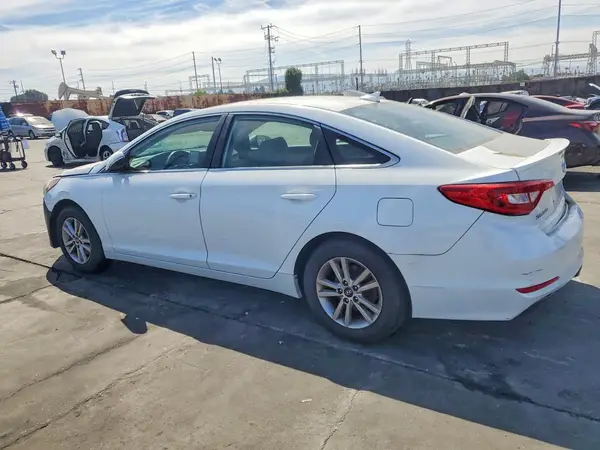 5NPE24AF8GH345543 2016 HYUNDAI SONATA - Image 2