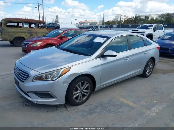 5NPE24AF8GH346028 2016 HYUNDAI SONATA - Image 2