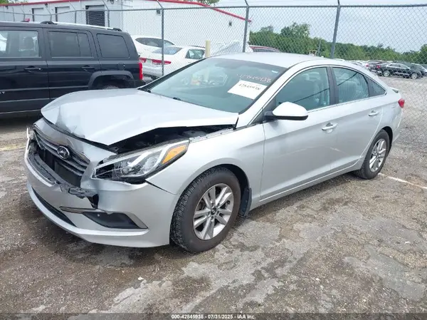 5NPE24AF8GH351990 2016 HYUNDAI SONATA - Image 2