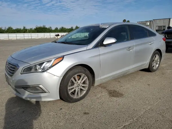 5NPE24AF8GH353626 2016 HYUNDAI SONATA - Image 1