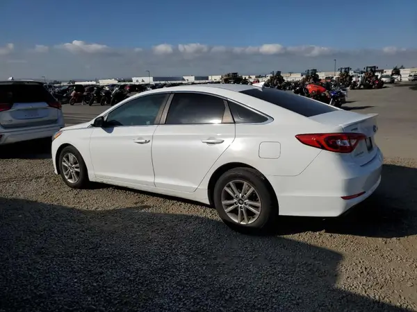5NPE24AF8GH353982 2016 HYUNDAI SONATA - Image 2