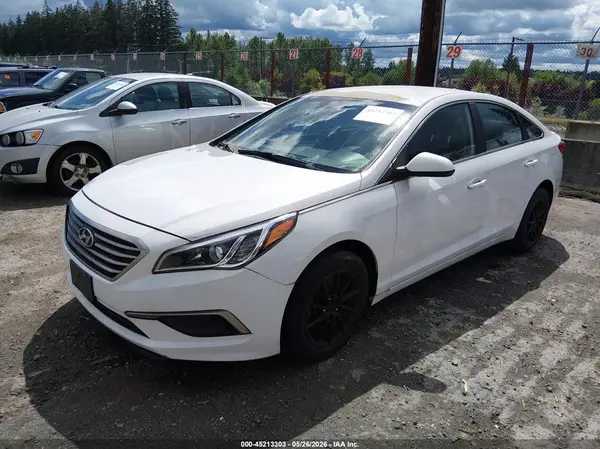 5NPE24AF8GH362102 2016 HYUNDAI SONATA - Image 2
