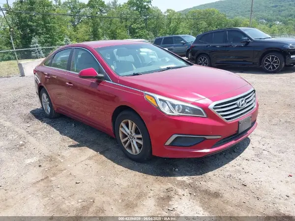 5NPE24AF8GH365128 2016 HYUNDAI SONATA - Image 1