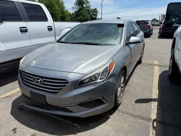 5NPE24AF8GH365386 2016 HYUNDAI SONATA - Image 2