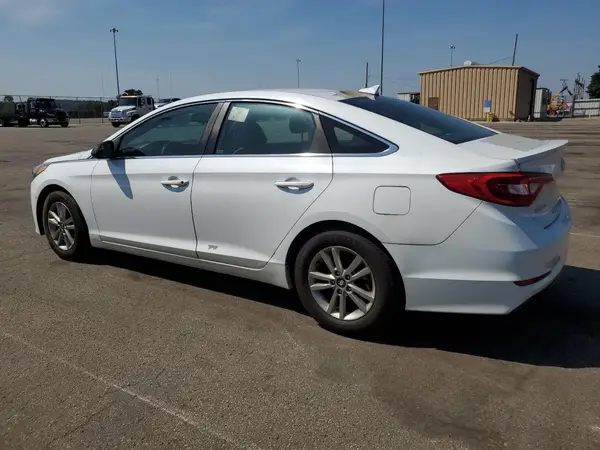 5NPE24AF8GH366165 2016 HYUNDAI SONATA - Image 2