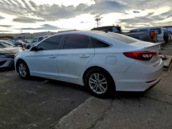 5NPE24AF8GH367896 2016 HYUNDAI SONATA - Image 2