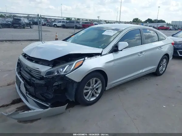 5NPE24AF8GH372273 2016 HYUNDAI SONATA - Image 2