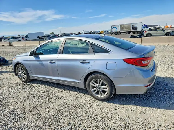 5NPE24AF8GH375366 2016 HYUNDAI SONATA - Image 2
