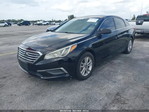 5NPE24AF8GH379577 2016 HYUNDAI SONATA - Image 2