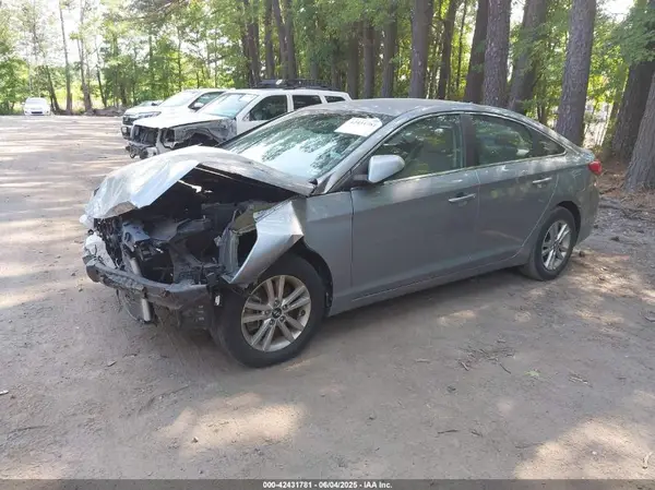 5NPE24AF8GH387663 2016 HYUNDAI SONATA - Image 2