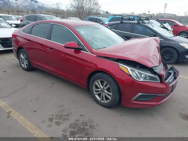 5NPE24AF8GH393365 2016 HYUNDAI SONATA - Image 1