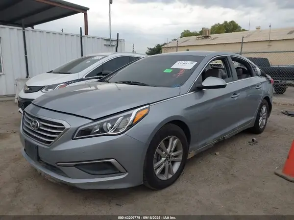5NPE24AF8GH393480 2016 HYUNDAI SONATA - Image 2