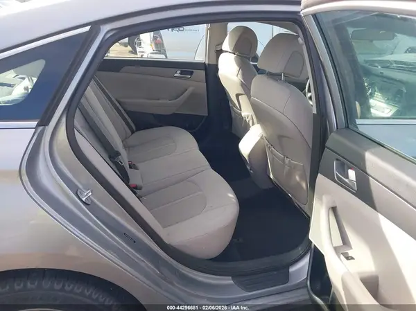 5NPE24AF8GH395083 2016 HYUNDAI SONATA - Image 8