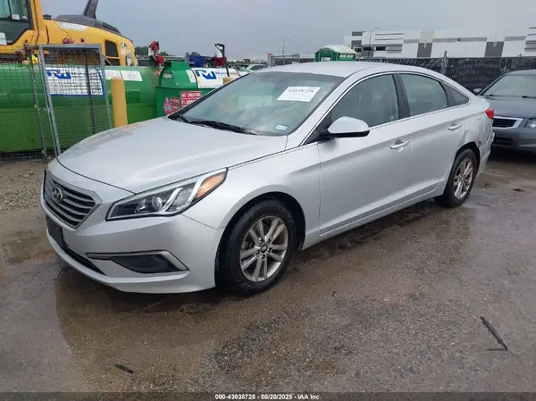 5NPE24AF8GH398131 2016 HYUNDAI SONATA - Image 2