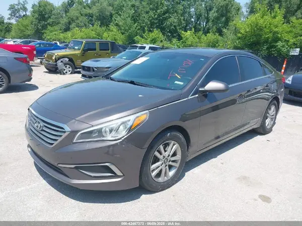 5NPE24AF8GH403781 2016 HYUNDAI SONATA - Image 2