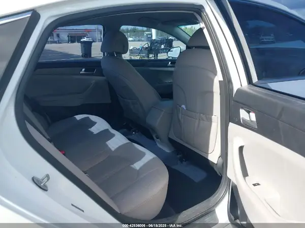 5NPE24AF8GH404056 2016 HYUNDAI SONATA - Image 8