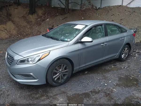 5NPE24AF8GH405417 2016 HYUNDAI SONATA - Image 2