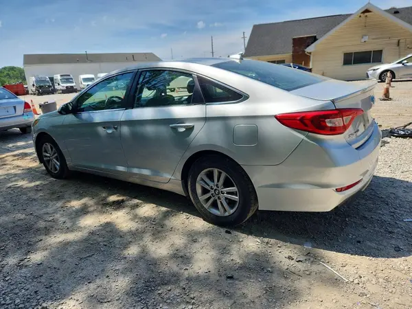 5NPE24AF8GH409483 2016 HYUNDAI SONATA - Image 2