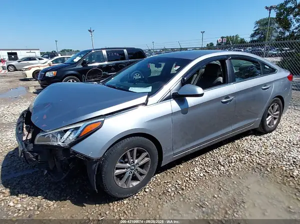 5NPE24AF8GH411203 2016 HYUNDAI SONATA - Image 2