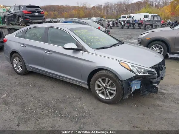 5NPE24AF8GH412058 2016 HYUNDAI SONATA - Image 1
