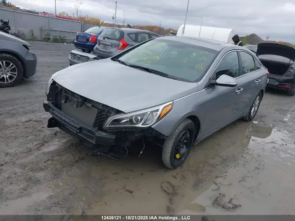 5NPE24AF8GH412058 2016 HYUNDAI SONATA - Image 2