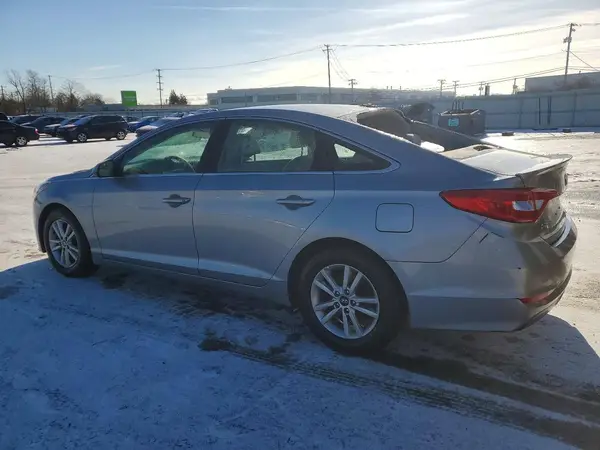 5NPE24AF8GH412710 2016 HYUNDAI SONATA - Image 2