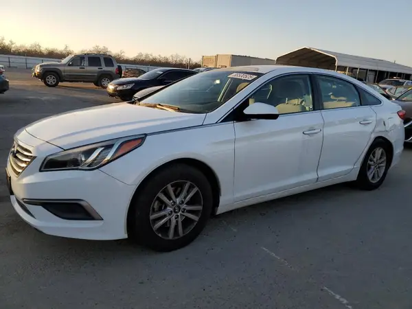 5NPE24AF8GH415476 2016 HYUNDAI SONATA - Image 1