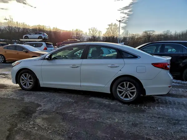 5NPE24AF8GH420600 2016 HYUNDAI SONATA - Image 2
