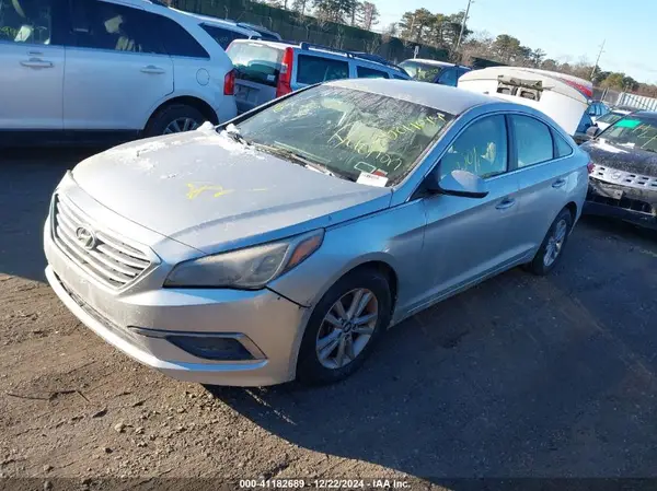 5NPE24AF8GH425800 2016 HYUNDAI SONATA - Image 2