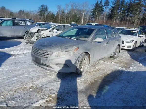 5NPE24AF8GH425960 2016 HYUNDAI SONATA - Image 2