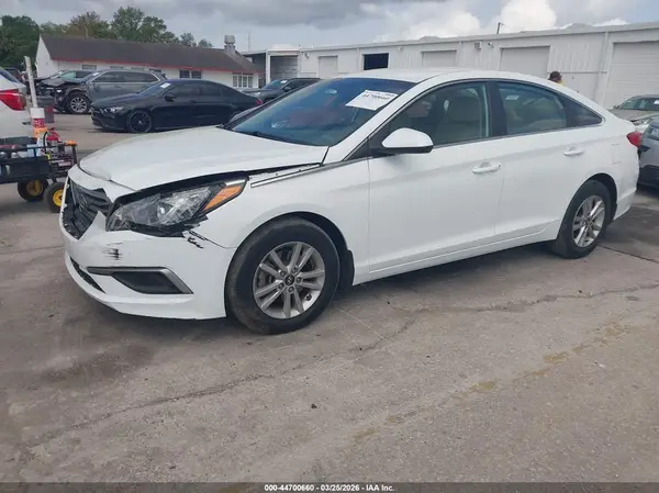5NPE24AF8GH427403 2016 HYUNDAI SONATA - Image 2