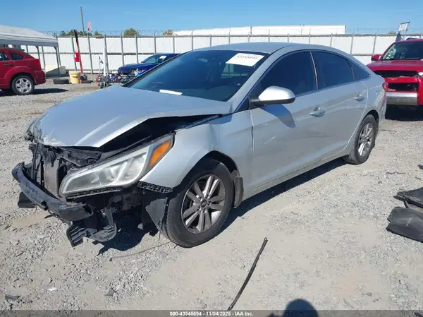 5NPE24AF8GH431872 2016 HYUNDAI SONATA - Image 2