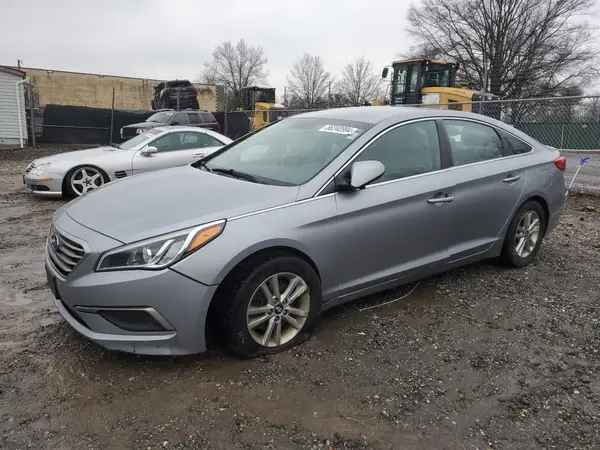 5NPE24AF8HH438953 2017 HYUNDAI SONATA - Image 1