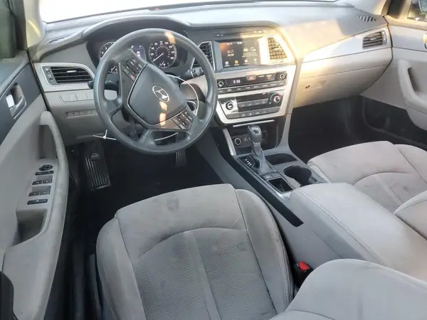 5NPE24AF8HH438953 2017 HYUNDAI SONATA - Image 8