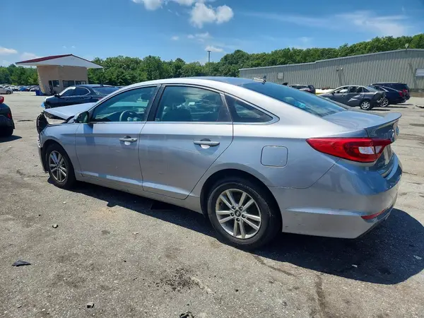 5NPE24AF8HH440198 2017 HYUNDAI SONATA - Image 2