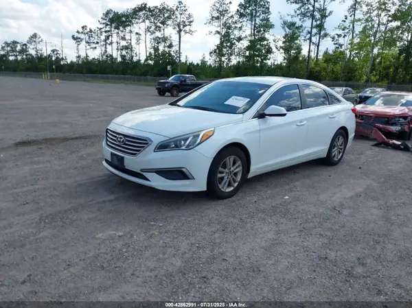 5NPE24AF8HH441478 2017 HYUNDAI SONATA - Image 2